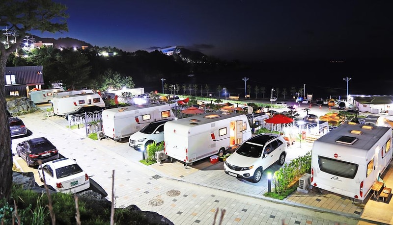 장호비치캠핑장 시설 사진 1