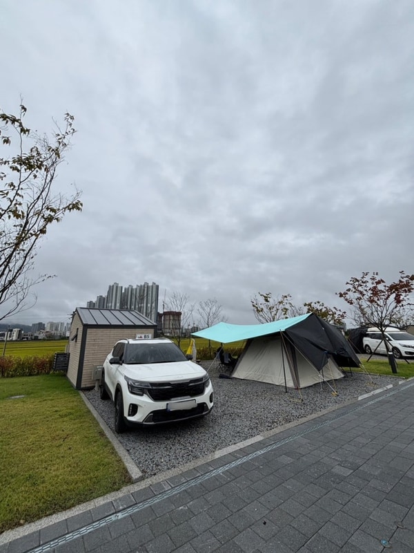 복하천 제3수변공원 캠핑장